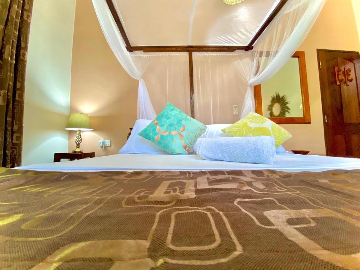 Villa Orchid Beach Guest House ブウェワウ エクステリア 写真
