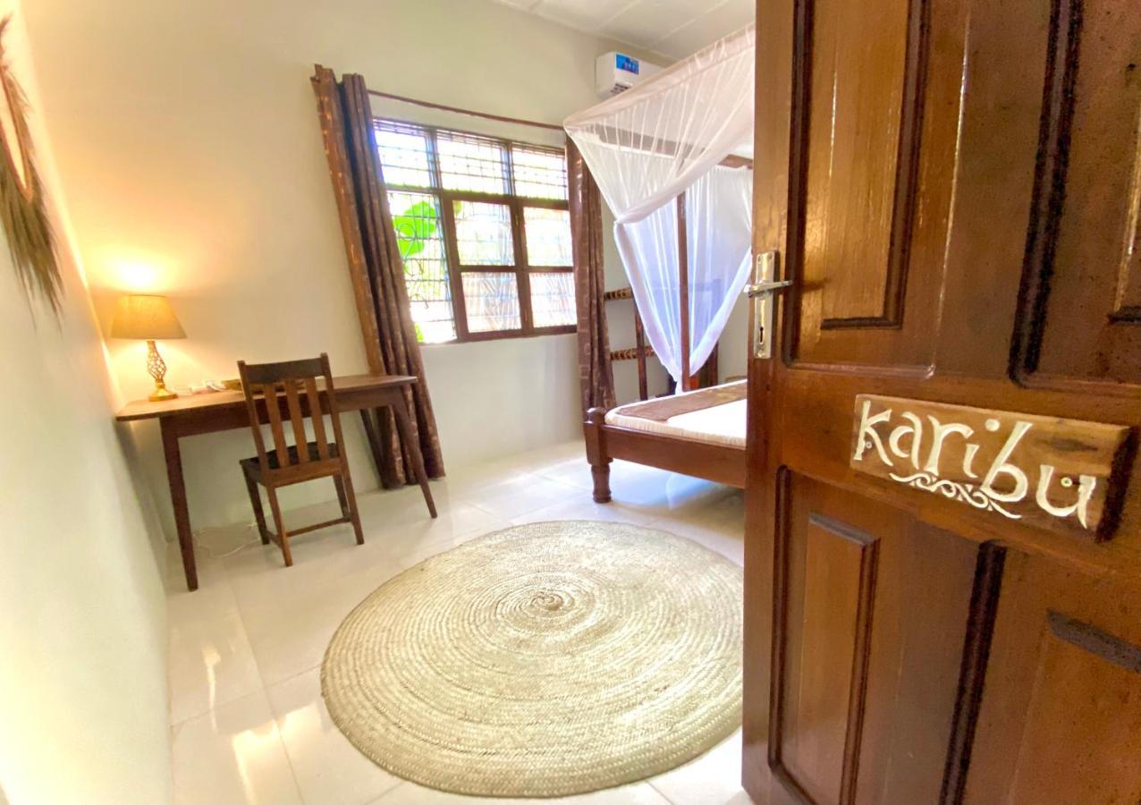 Villa Orchid Beach Guest House ブウェワウ エクステリア 写真